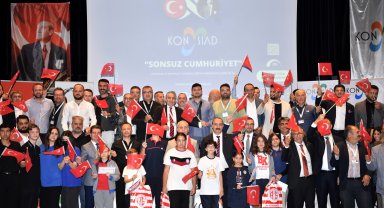 'Cumhuriyet değerlerini yaşatmaya kararlıyız'