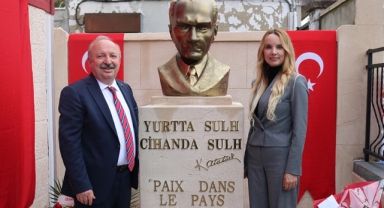 Fransa'da Atatürk büstünün açılış töreni yapıldı