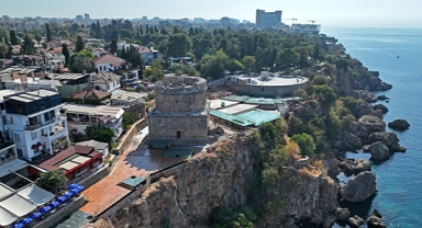 Falezlerde seyir keyfi