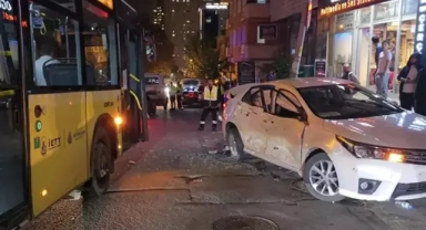 İETT otobüsü ile otomobil çarpıştı