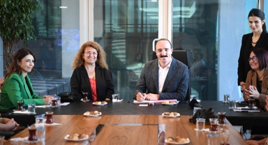 Kadınlar için anlamlı imza
