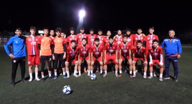 Kepez U18’den centilmenlik dersi