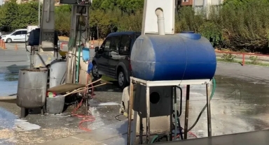 Köpük tankı patladı; 3 kişi yaralandı