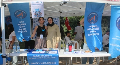 Mavi Kelebekler dur durak bilmiyor