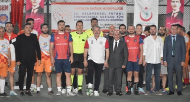 Meme kanseri farkındalığı için sahadalar