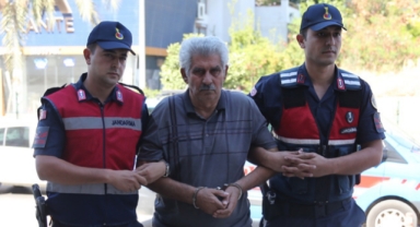 Oğlunu silahla öldürüp, eşini yaralayan kişi tutuklandı