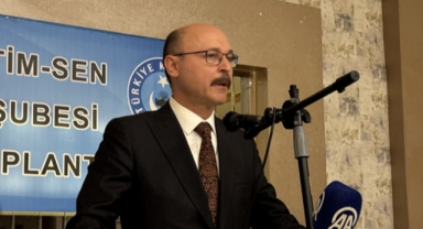 'Öğretmenlerimizin hizmet yılı esasına göre kariyerleri planlanacak'