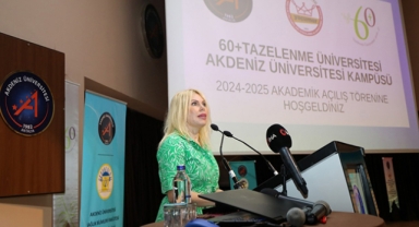 Tazelenme Üniversitesi'nde ders başı