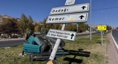 Tırla çarpışan otomobildeki 4 kişi yaralandı