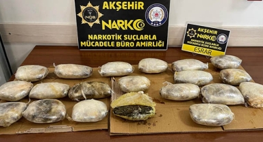Valizden 11 kilogram esrar çıktı