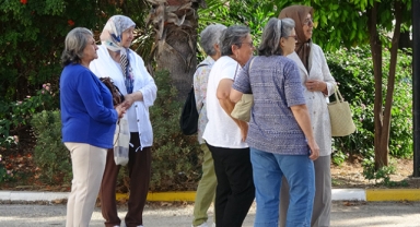 ‘Yaşlılık bakım sigortası olmalı’