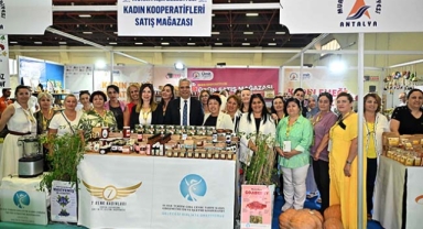 YÖREX'te kadınların el emekleri
