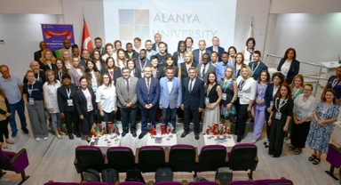 26 üniversitenin akademisyenleri bir arada