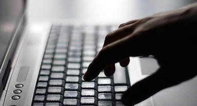 483 internet sitesine yasa dışı bahis işlemi