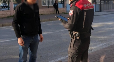 Araması bulunan 33 kişi yakalandı