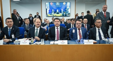 Bakan Tunç: 8 bin 666 ton kağıt tasarruf edildi