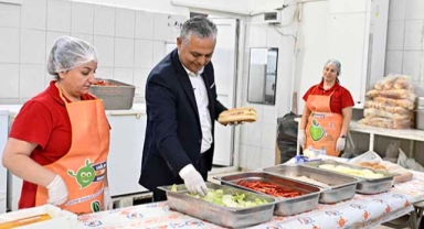 Başkan Uysal: Çocuklarımız açlıkla sınanmamalı