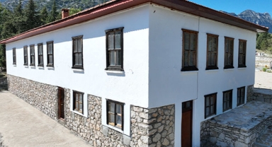 Büyükşehir’den İbradı’ya ‘Petek Evi’