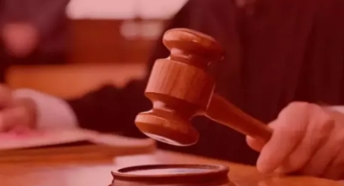 Eşini öldürdüğü öne sürülen sanık hakim karşısında