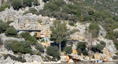 İngiliz’in kaçak villası yıkılacak