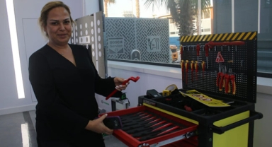 Kadın girişimciden elektrikli araç bakım merkezi