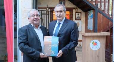 Kültür Evi’ni ziyaret etti