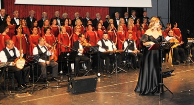 Müzeyyen Senar anıldı