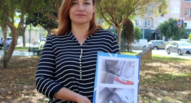 Otomobiline serviste araç çarptı