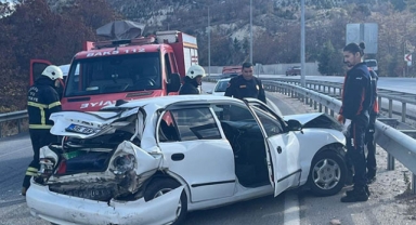 Zincirleme kazada 2 kişi yaralandı