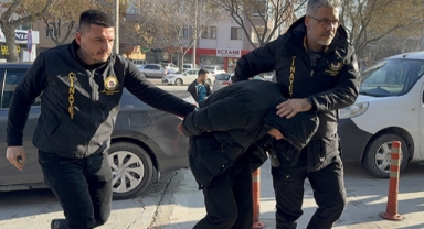 4 zanlı adliyede
