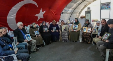 Anneler evlatlarına kavuşmak istiyor