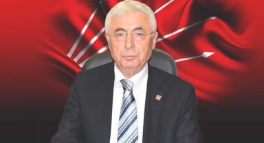 Antalya halkı bu tiyatroyu yemiyor