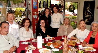 Atölyede yeni yıl kutlaması