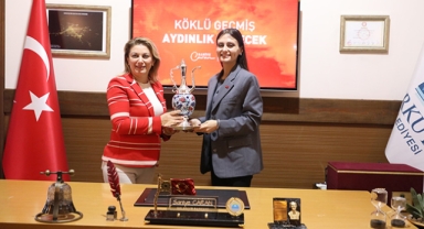 Başkan Caran: Kadın kadının yurdudur