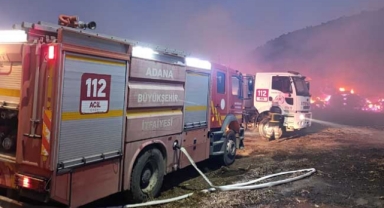 Fabrika bahçesinde yangın