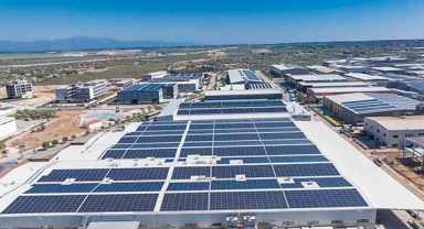 Fabrika çatısı GES'lendi