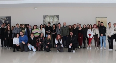 Felsefe öğrencilerinin empati buluşması