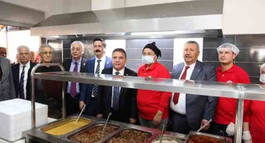 Kaş'ta halk lokantası açılışı