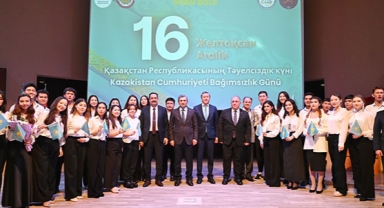 Kazakistan'ın bağımsızlığı kutlandı