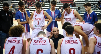 Kupayı yarıladı