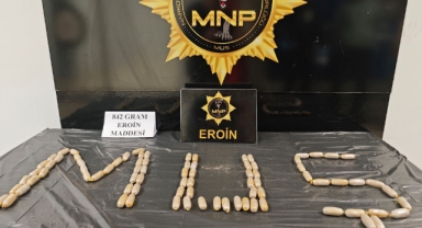 Midesinde 842 gram eroin ele geçirildi