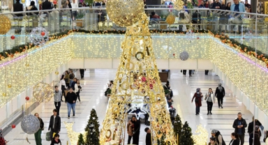 Noel öncesi turist yoğunluğu