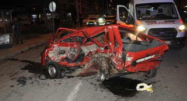 Otomobilden yola fırlayan sürücü öldü