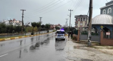 Otomobilin çarptığı yaya, yaralandı