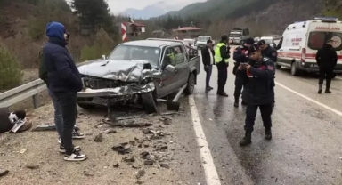 Şehidin cenaze konvoyunda kaza; 6 yaralı