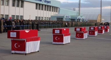 Şehit olan askerlerimizin cenazeleri memleketlerine gönderildi