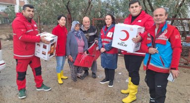 Sel mağdurlarına yardım