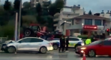Serik'teki kazada 4 kişi yaralandı