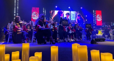 Ukraynalı müzik grubu müzikseverlerle buluştu