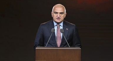 Bakan Ersoy: 2024'te 2 milyondan fazla sanatsever ağırladık